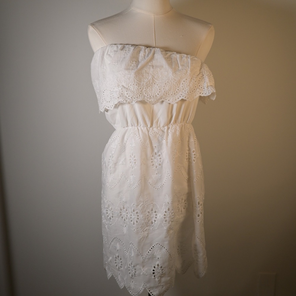 SHEIN White Eyelet Size 6 M Mini Dress Ruffle Flounce Elastic Waist Beachy‎
